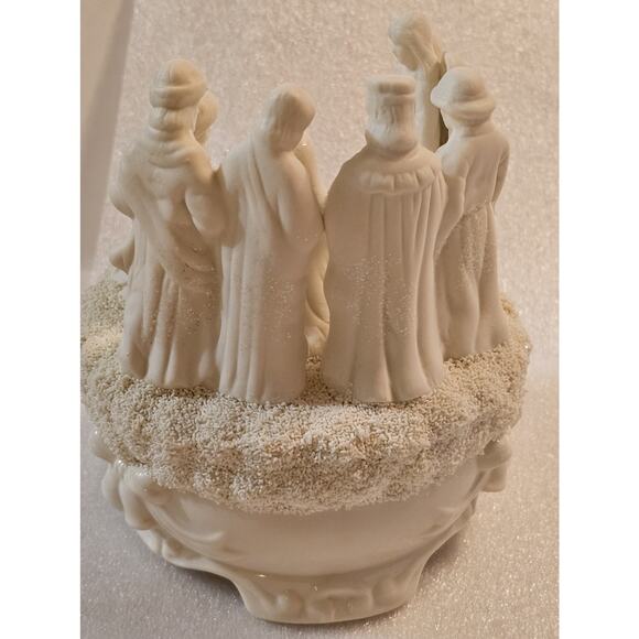 NIB Kirkland's Nativity Music Figurine Silent Night Family Angel Wise Men - Picture 8 of 13